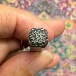 Small Wild Daisy Flower Metal Design Stamp, 5mm - Beaducation Original