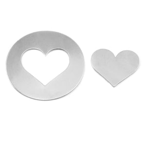 Metal Stamping Blanks Aluminum Circle with Medium Classic Heart Cutout, 32mm (1.25"), 18g, Pack of 5 Sets