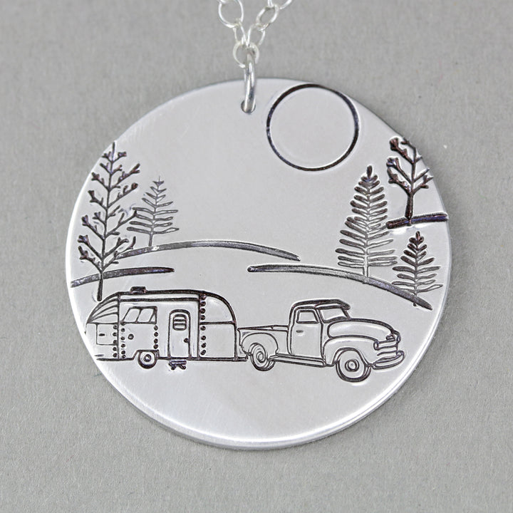 Vintage Truck Driving Right Metal Design Stamp, 11mm - Beaducation Original