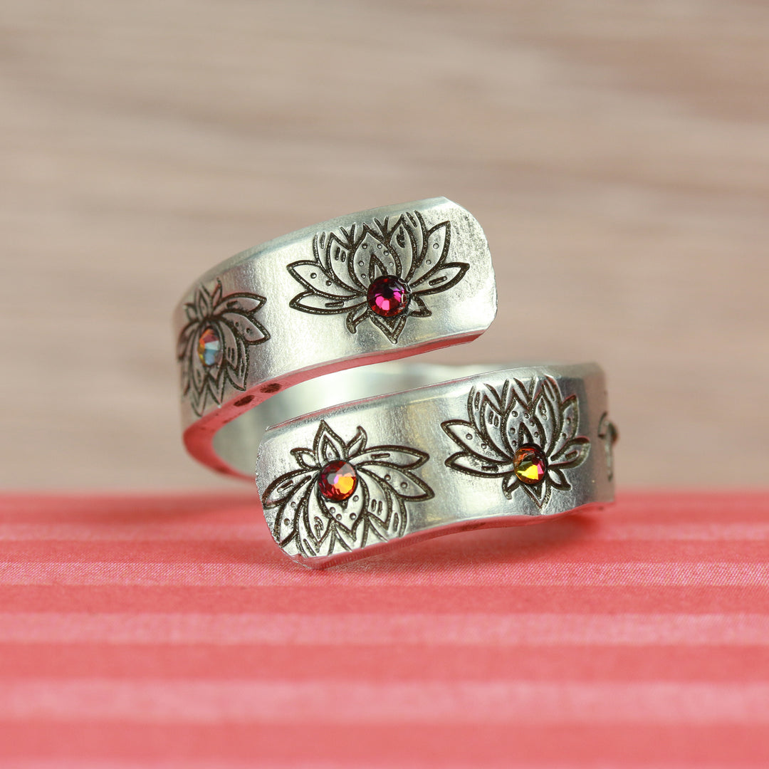 Medium Lotus Flower Metal Design Stamp, 8mm, Exact Series - Beaducation Original