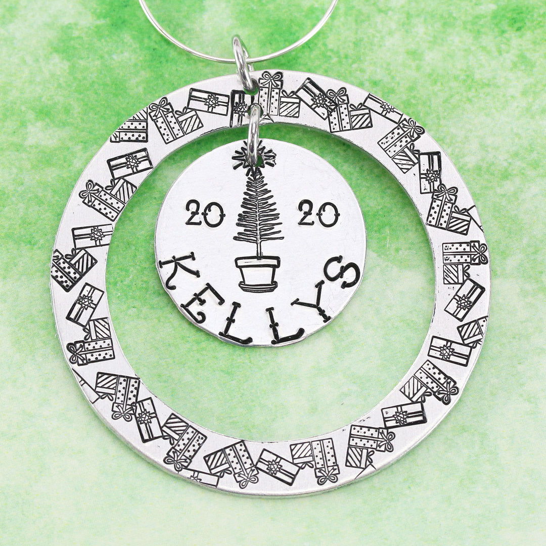 Pile of Gifts Metal Design Stamp, 9.5mm - Beaducation Original